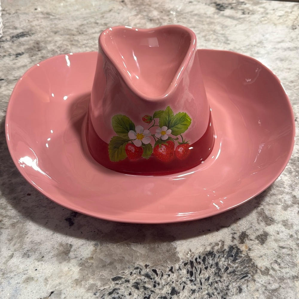 Pink cowboy hat chip and dip container